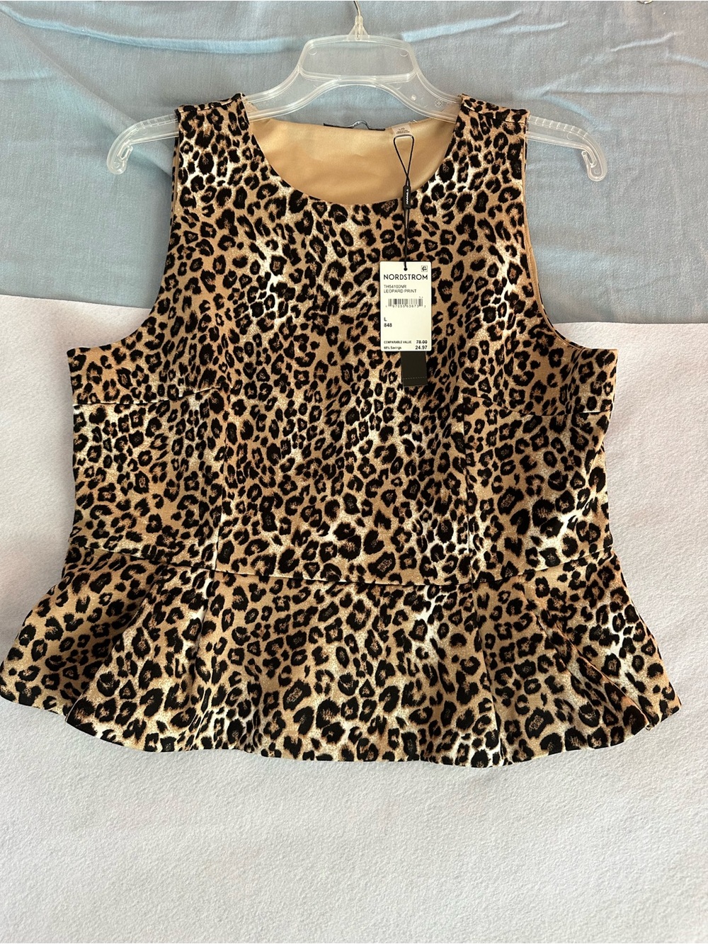 T. TAHARI. Nordstrom Leopard Print women’s top. Brand New. Never Worn.